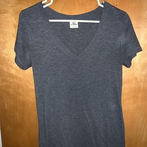 Victoria’s Secret Pink V neck t-shirt